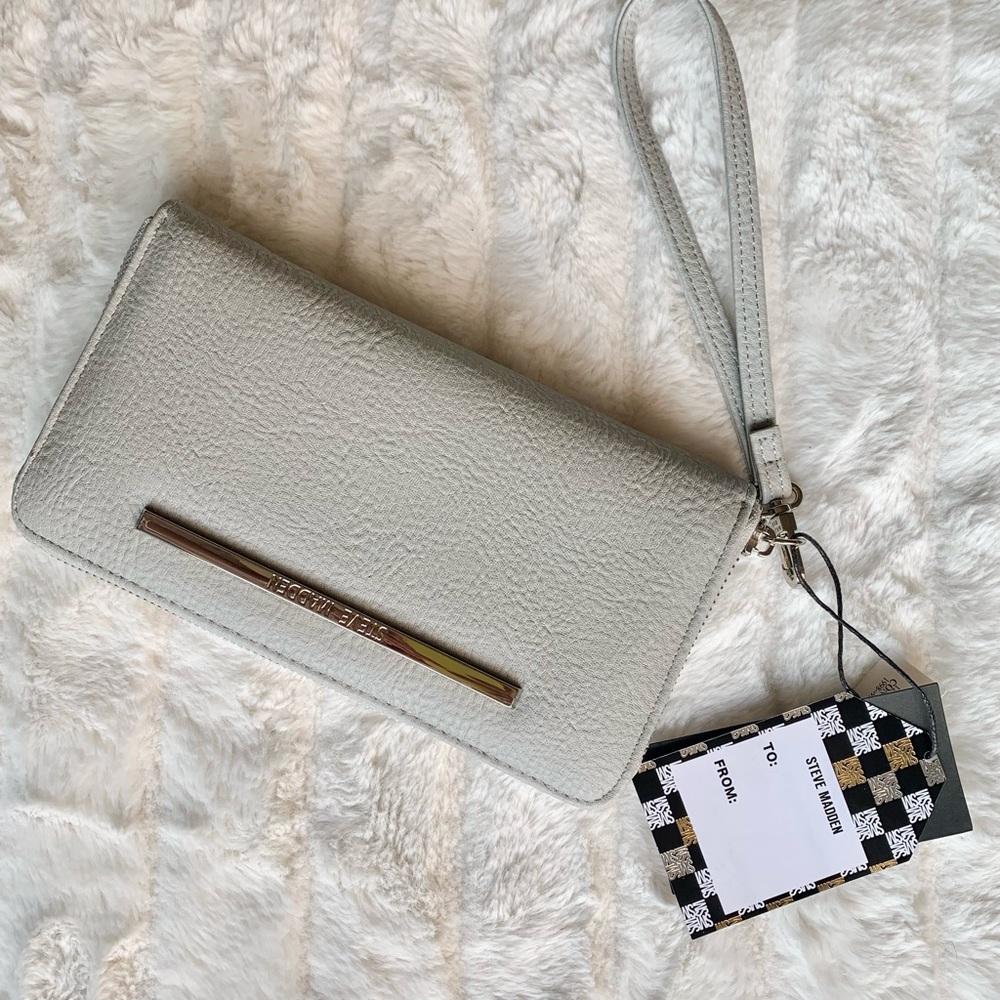SOLD steve madden wallet